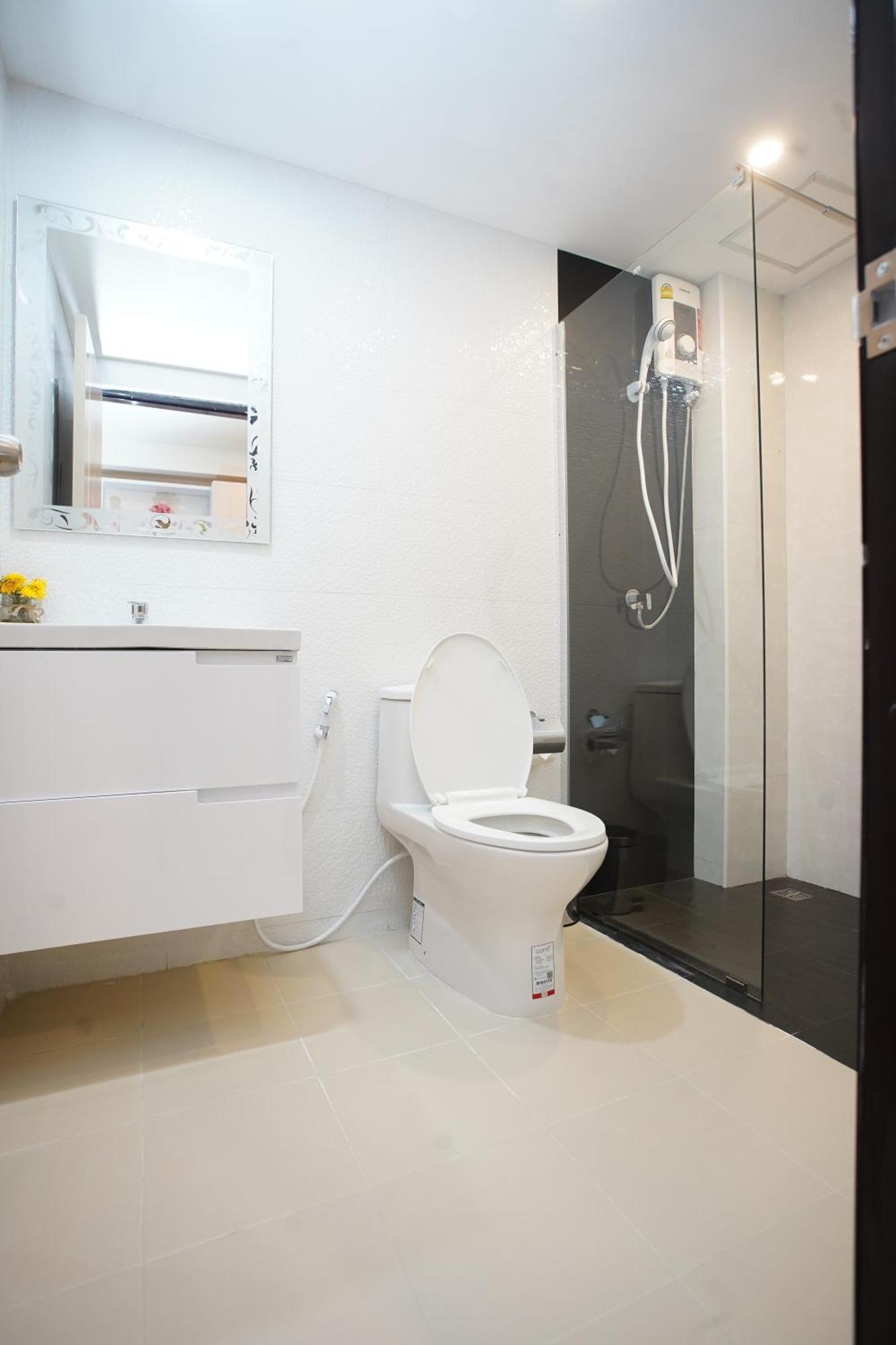 Tisa Hotel Udonthani Екстериор снимка
